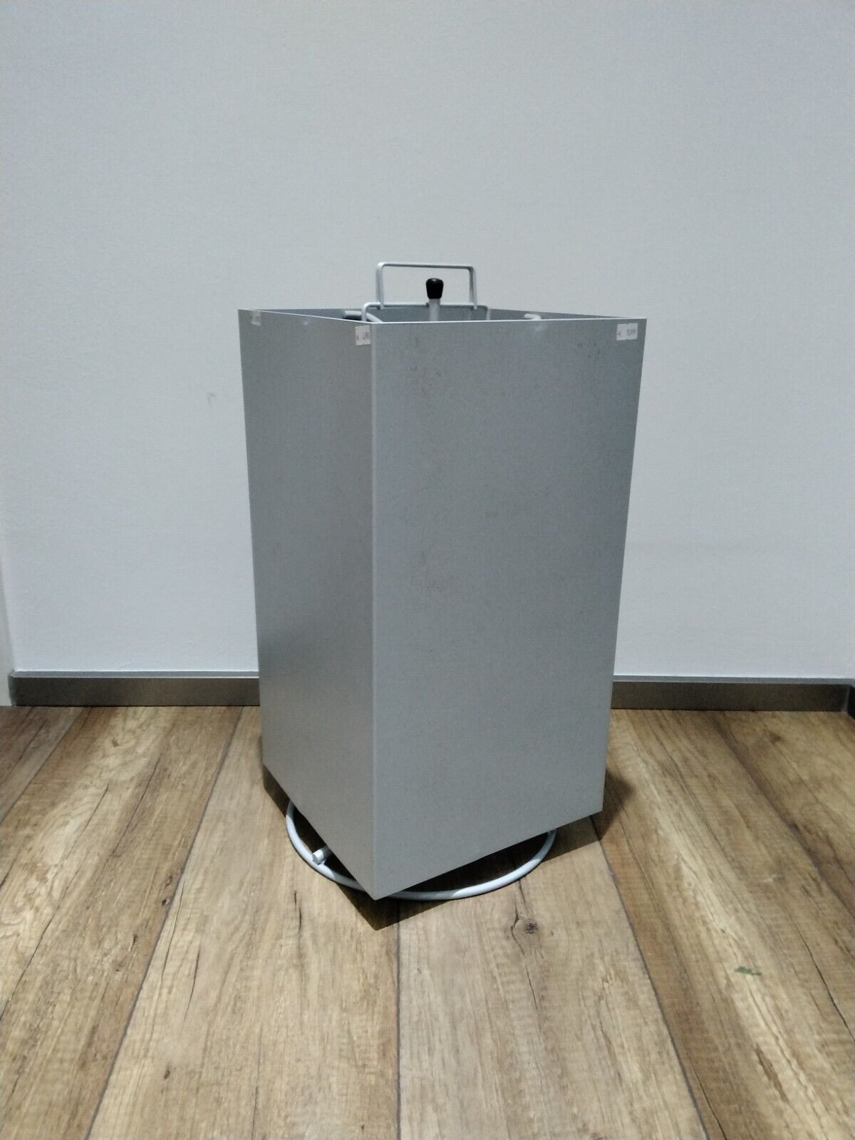 Rotatable Vendor Stag Display Revolving Rack Stand F Fridge Magnet